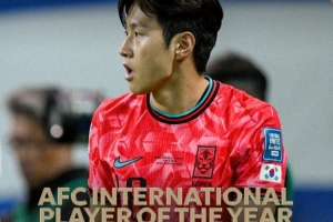 官方：李刚仁当选亚足联年度亚洲最佳国际球员