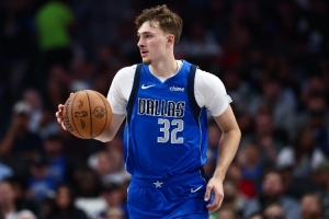 皮尔斯：打控卫能让弗拉格离开舒适区 KG新秀赛季也曾打3号位