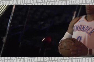 潮男专场！女博主锐评NBA球星穿搭！唐装威少众望所归！