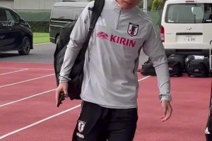 真漂亮老妹儿！南京媛越来越有韵味了，不戴口罩依然很美😍