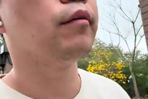 这个位置看球再加上美女的陪伴~简直人间天堂🤩