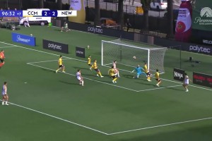 绝杀点球被扑，反遭绝杀！网友：如此澳假，怎能不爱😂