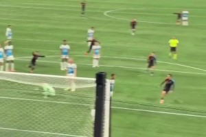 帅🤯！美职联禁区精彩人球分过破门