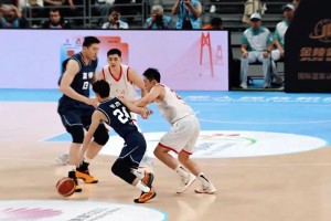 😅杰哥不语，怀疑对方请了个演员...